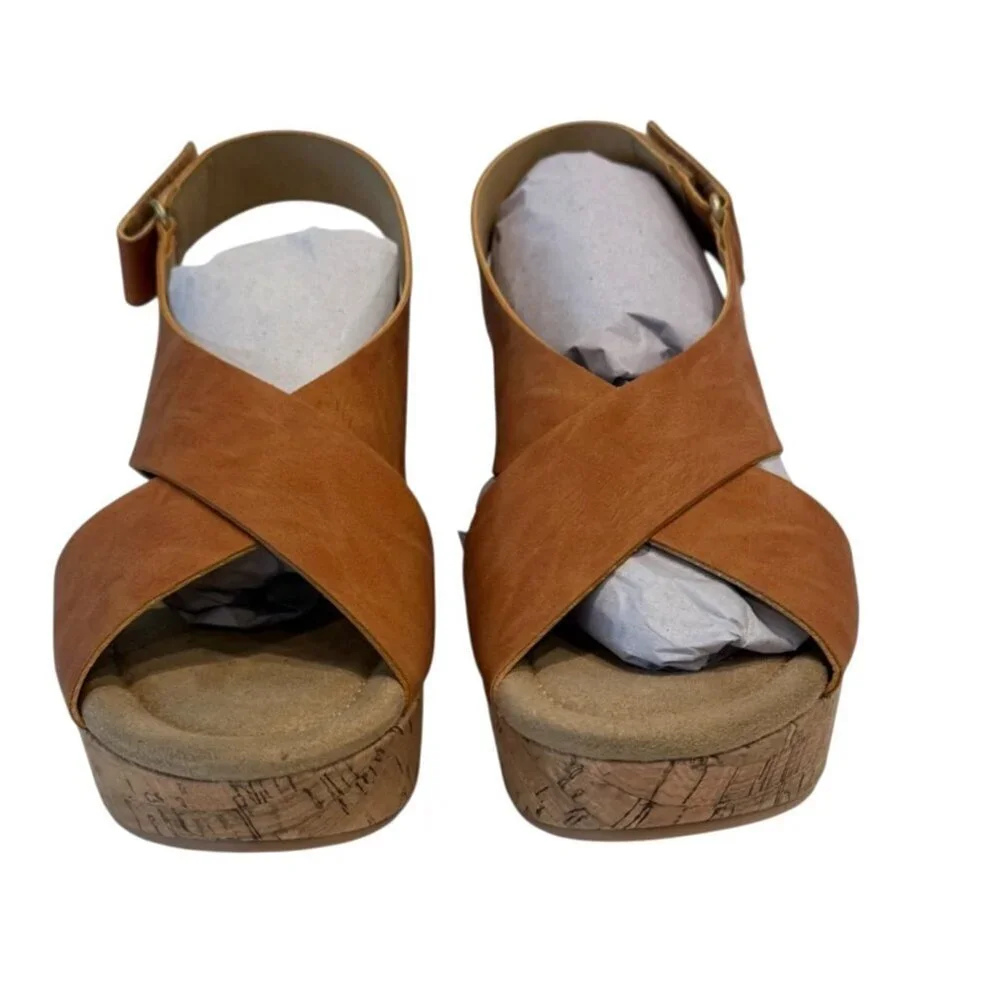 CL by Laundry Women's Dream Girl Sandals Criss Cross Clay Size 8 NIB